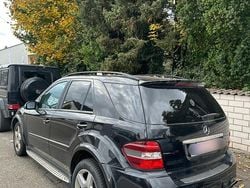 Schwarz Gebraucht 2008 Mercedes ML420 SUV | 8.900 €