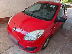 Rot Gebraucht 2010 Renault Twingo Kleinwagen | 999 €
