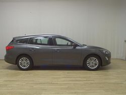 Grau Gebraucht 2020 Ford Focus Titanium Kombi | 11.780 € (Superpreis)