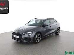 Grau Gebraucht 2022 Audi A3 Sportback S-Line Limousine | 24.880 € (Etwas zu teuer)