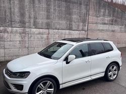 Weiß Gebraucht 2016 VW Touareg R-line SUV | 19.950 € (Fairer Preis)