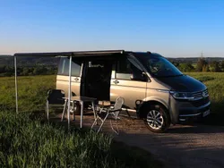 Grau Gebraucht 2021 VW T6.1 California Van | 61.200 €