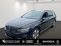 Deep black perleffekt Gebraucht 2022 VW Passat GTE Kombi | 25.850 € (Guter Preis)