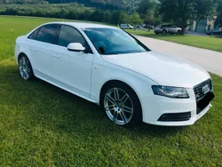 Weiß Gebraucht 2010 Audi A4 S-Line Limousine | 14.990 €