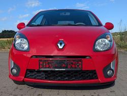Hellrot Gebraucht 2009 Renault Twingo Kleinwagen | 1.250 €