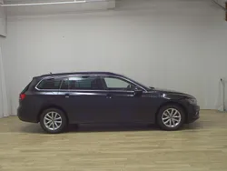 Schwarz Gebraucht 2022 VW Passat Business Kombi | 17.980 € (Superpreis)