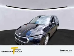 Schwarz Gebraucht 2022 Skoda Octavia Style Kombi | 20.790 € (Guter Preis)