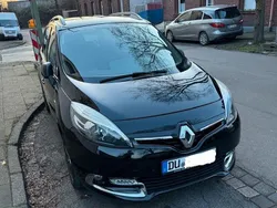 Schwarz Gebraucht 2014 Renault Mégane III Limousine | 5.300 € (Guter Preis)