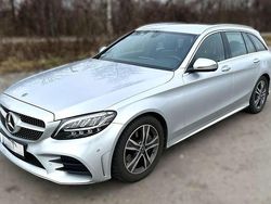 Silber Gebraucht 2018 Mercedes C220 AMG line Kombi | 25.990 € (Fairer Preis)