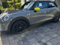 Grau Gebraucht 2020 Mini Cooper SE Kleinwagen | 16.500 € (Fairer Preis)