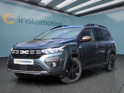Grün Gebraucht 2023 Dacia Jogger Van / Kleinbus | 25.549 € (Fairer Preis)