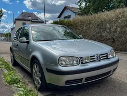 Silber Gebraucht 2002 VW Golf IV Kleinwagen | 1.990 € (Etwas zu teuer)