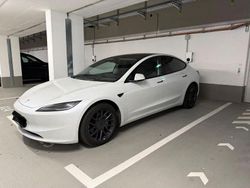 Weiß Gebraucht 2024 Tesla Model 3 Limousine | 38.100 € (Guter Preis)