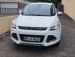 Weiß Gebraucht 2016 Ford Kuga ST-Line SUV | 11.500 € (Guter Preis)