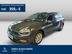 Grau Gebraucht 2021 VW Passat Business Kombi | 21.940 € (Fairer Preis)