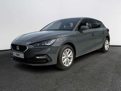 Fjordblau Neu 2025 Seat Leon Limousine | 30.470 € (Fairer Preis)
