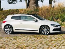 Weiß Gebraucht 2010 VW Scirocco Edition Coupé | 29.000 €