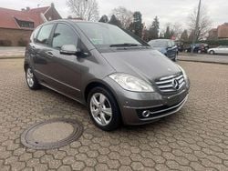 Grau Gebraucht 2009 Mercedes A150 Avantgarde Limousine | 4.899 € (Guter Preis)
