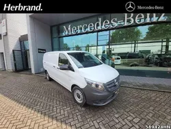 Weiss Gebraucht 2022 Mercedes Vito Van / Kleinbus | 26.644 € (Superpreis)