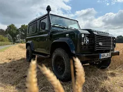 Grün Gebraucht 1999 Land Rover Defender SUV | 27.890 €