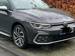Grau Gebraucht 2023 VW Golf Alltrack Kombi | 34.000 €