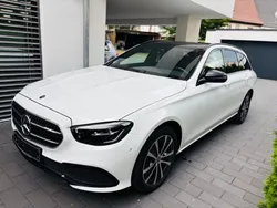Weiß Gebraucht 2022 Mercedes E300 Night Limousine | 32.000 € (Fairer Preis)