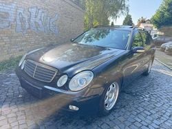 Schwarz Gebraucht 2004 Mercedes E200 Avantgarde Kombi | 2.799 € (Superpreis)