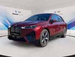 Rot Gebraucht 2022 BMW iX Sport Line SUV | 43.490 € (Superpreis)