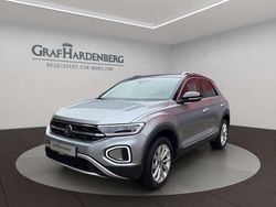 Pyritsilber metallic Gebraucht 2024 VW T-Roc Style SUV | 29.444 € (Fairer Preis)