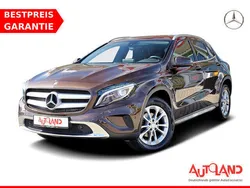 Braun Gebraucht 2017 Mercedes GLA200 Urban SUV | 20.890 € (Fairer Preis)