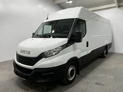 Weiß Gebraucht 2023 Iveco Daily Van | 28.390 € (Fairer Preis)