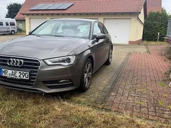 Braun Gebraucht 2015 Audi A3 Sportback Ambition Limousine | 10.400 € (Guter Preis)