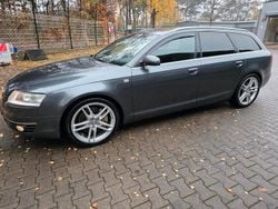 Grau Gebraucht 2025 Audi A6 S-Line Kombi | 7.350 €