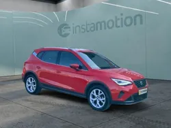 Rot Gebraucht 2024 Seat Arona FR SUV | 20.260 € (Fairer Preis)