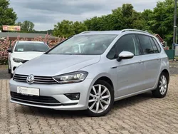 Silber Gebraucht 2015 VW Golf Sportsvan Comfortline Van / Kleinbus | 11.980 € (Guter Preis)