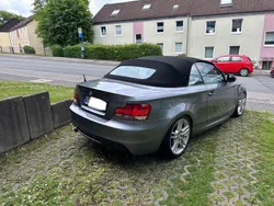 Grau Gebraucht 2010 BMW 120 Cabriolet M Sport Cabrio | 10.500 €