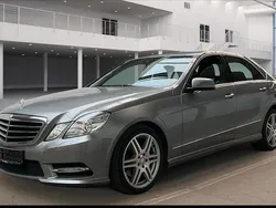 Silber Gebraucht 2012 Mercedes E300 AMG line Limousine | 12.990 € (Fairer Preis)