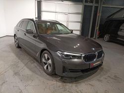 Grau Gebraucht 2022 BMW 530 Sport Line Kombi | 27.880 €
