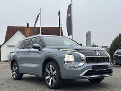 Grau Neu 2025 Mitsubishi Outlander P-HEV Top SUV | 54.790 € (Teuer)