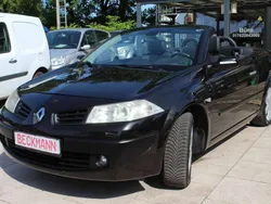 Schwarz Gebraucht 2006 Renault Mégane Cabriolet Dynamique Cabrio | 2.599 € (Fairer Preis)