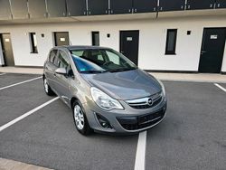 Silber Gebraucht 2011 Opel Corsa Limousine | 4.450 € (Etwas zu teuer)