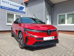 Rot (rot) Gebraucht 2022 Renault Mégane Techno SUV | 31.900 € (Fairer Preis)