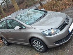 Braun Gebraucht 2009 VW Golf Plus Cross Comfortline Van / Kleinbus | 5.300 € (Fairer Preis)