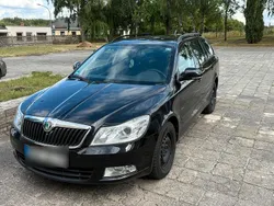 Schwarz Gebraucht 2011 Skoda Octavia Kombi | 7.000 € (Teuer)