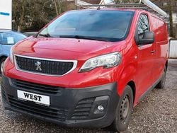 Rot Gebraucht 2016 Peugeot Expert Premium Van | 9.990 € (Fairer Preis)