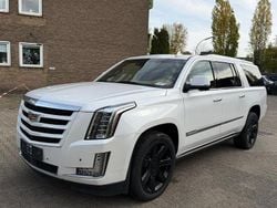 Weiß Gebraucht 2017 Cadillac Escalade SUV | 36.900 €