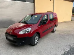 Rot Gebraucht 2014 Peugeot Partner Van / Kleinbus | 5.900 € (Fairer Preis)