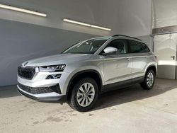 [8e8e] brillantsilber ... Neu 2025 Skoda Karoq Selection SUV | 33.690 € (Guter Preis)