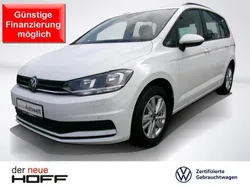 Weiß Gebraucht 2024 VW Touran Comfortline Van / Kleinbus | 29.675 € (Guter Preis)