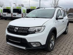 Weiß Gebraucht 2018 Dacia Sandero Prestige Limousine | 7.900 € (Fairer Preis)